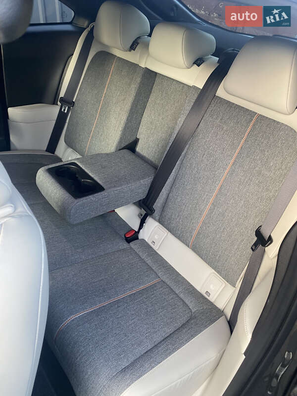 Внедорожник / Кроссовер Mazda MX-30 2021 в Киеве