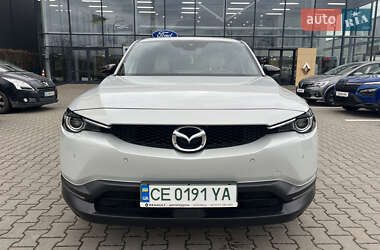 Позашляховик / Кросовер Mazda MX-30 2020 в Чернівцях