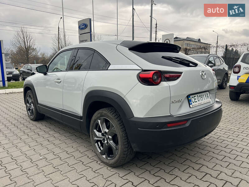 Внедорожник / Кроссовер Mazda MX-30 2020 в Черновцах