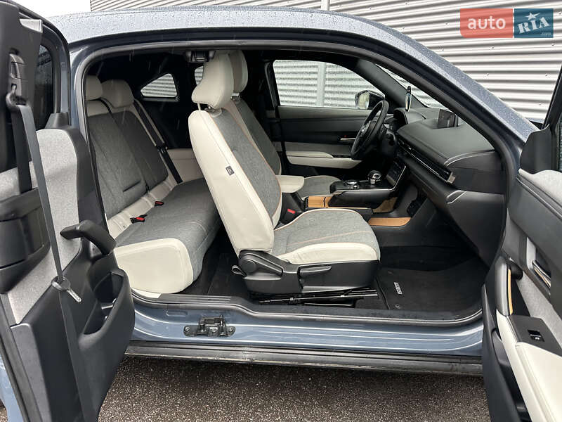 Внедорожник / Кроссовер Mazda MX-30 2022 в Ровно фото 24 Внедорожник / Кроссовер Mazda MX-30 2022 в Ровно