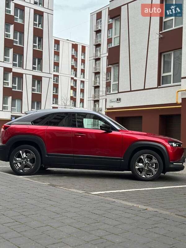 Внедорожник / Кроссовер Mazda MX-30 2022 в Ивано-Франковске