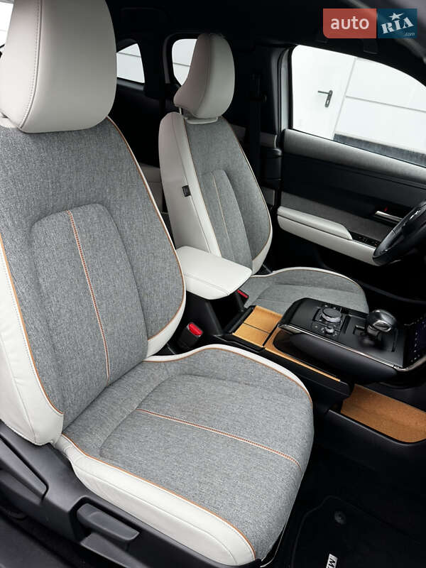 Внедорожник / Кроссовер Mazda MX-30 2021 в Одессе