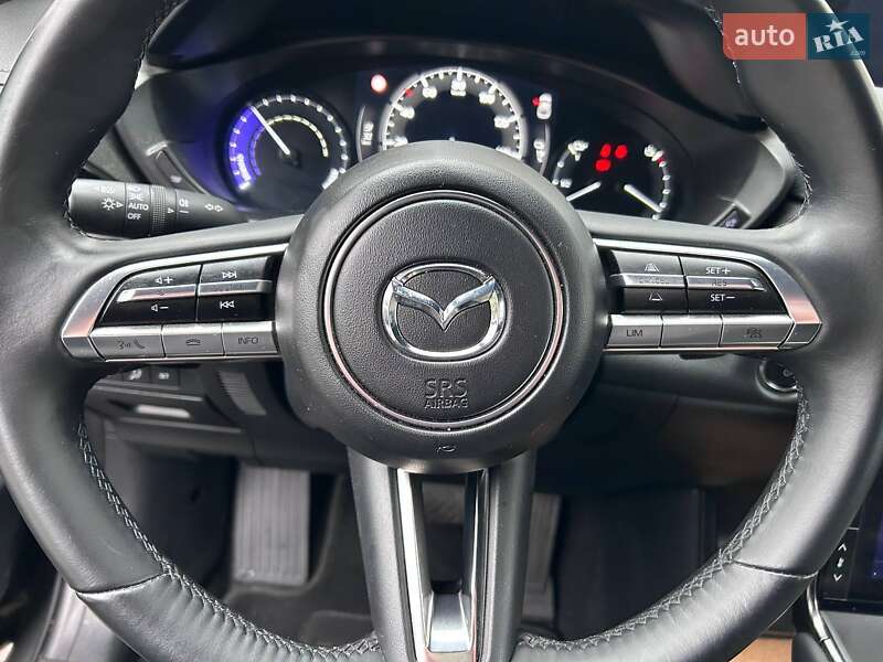 Позашляховик / Кросовер Mazda MX-30 2020 в Тлумачі