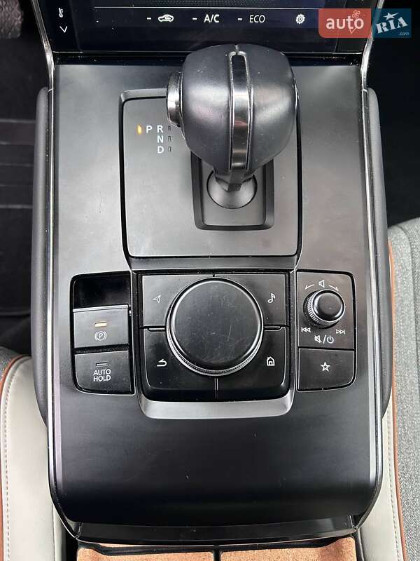 Позашляховик / Кросовер Mazda MX-30 2020 в Тлумачі