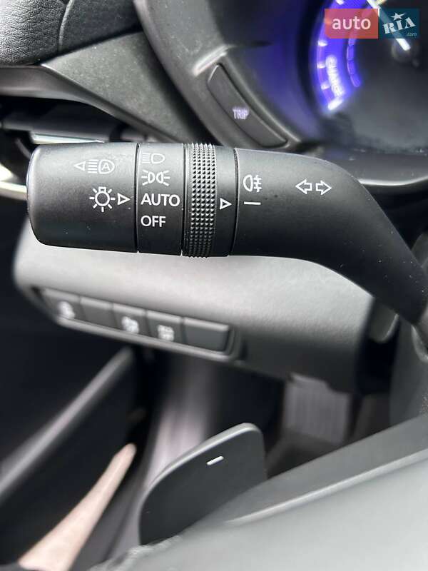 Позашляховик / Кросовер Mazda MX-30 2020 в Тлумачі