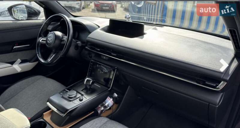 Позашляховик / Кросовер Mazda MX-30 2021 в Львові