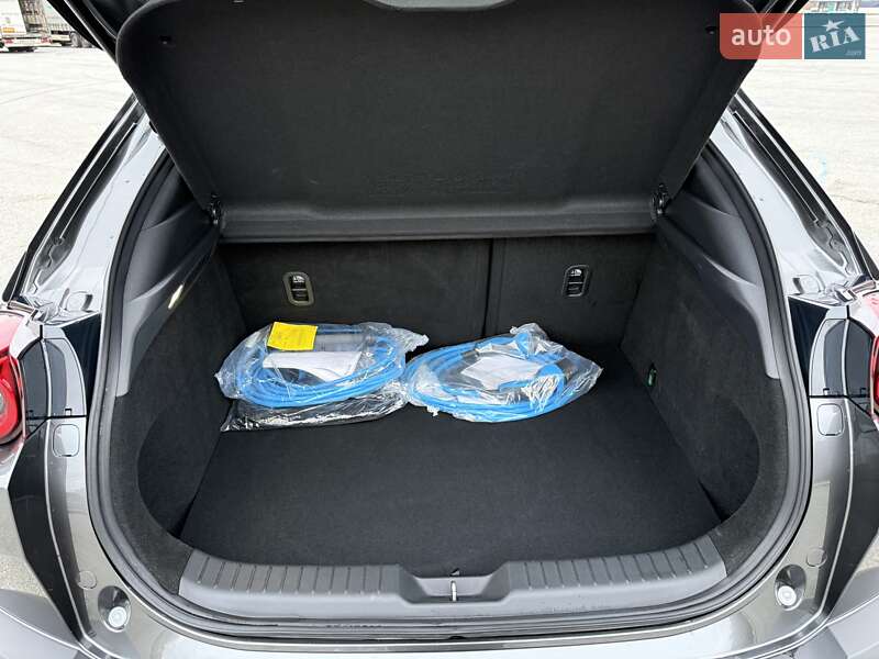 Внедорожник / Кроссовер Mazda MX-30 2021 в Львове