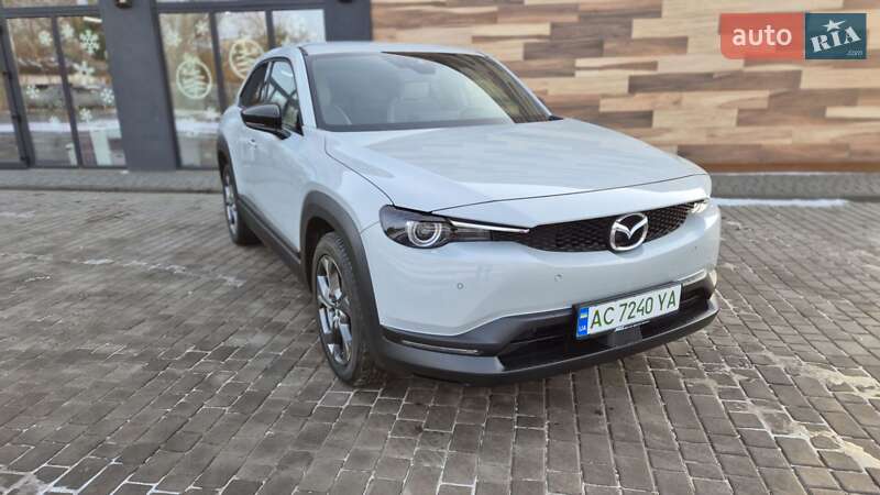 Внедорожник / Кроссовер Mazda MX-30 2020 в Владимире