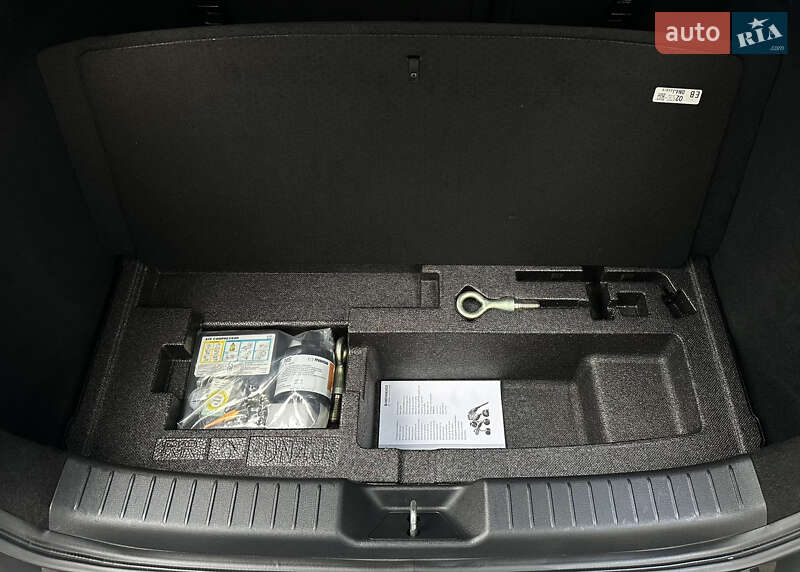 Внедорожник / Кроссовер Mazda MX-30 2021 в Ивано-Франковске