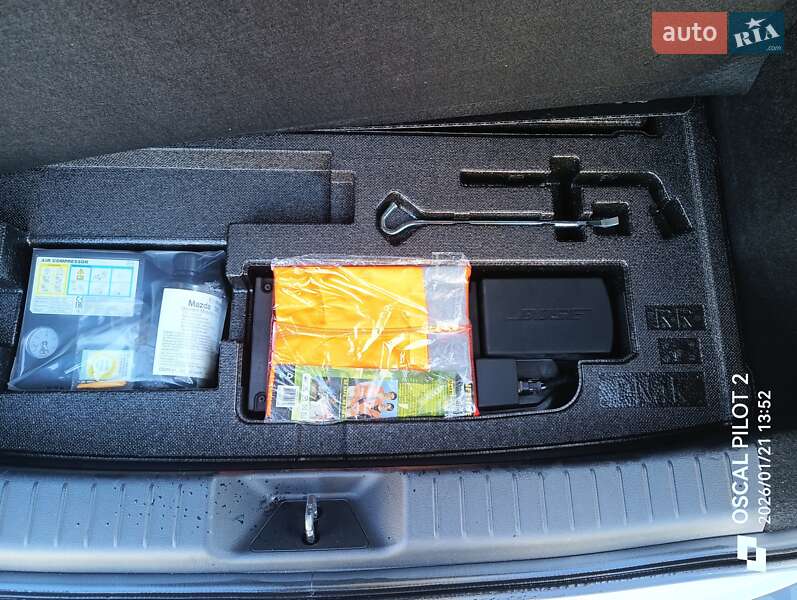 Внедорожник / Кроссовер Mazda MX-30 2020 в Черкассах