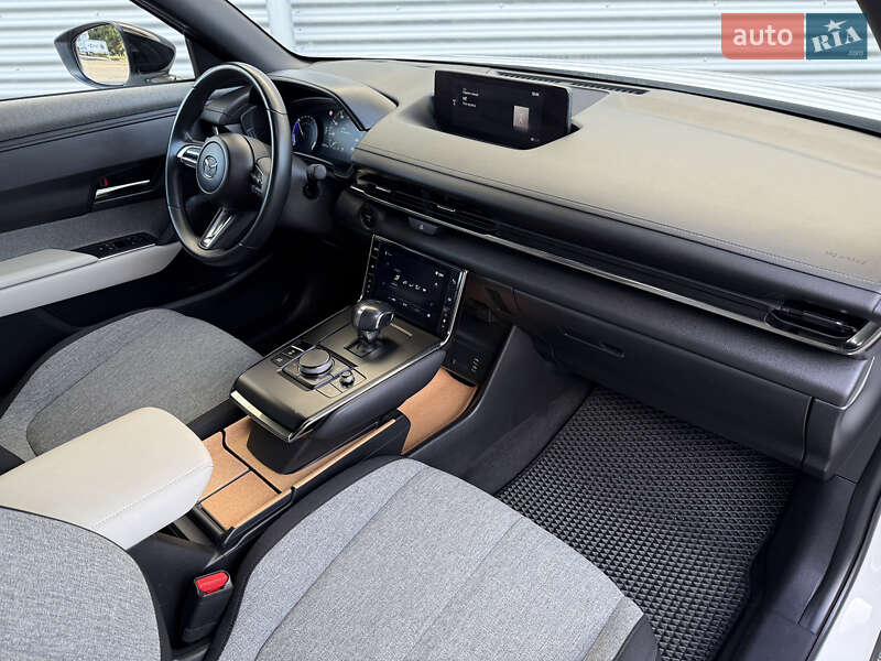 Внедорожник / Кроссовер Mazda MX-30 2020 в Ровно фото 27 Внедорожник / Кроссовер Mazda MX-30 2020 в Ровно