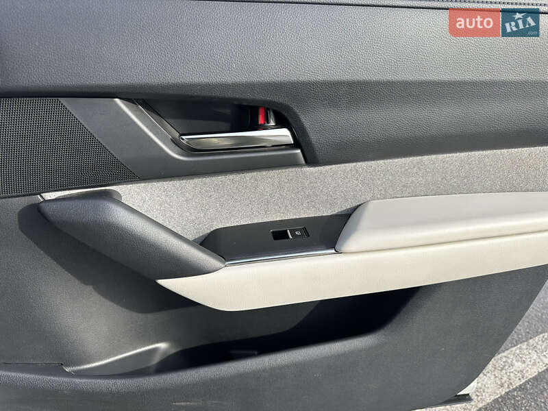 Внедорожник / Кроссовер Mazda MX-30 2022 в Киеве