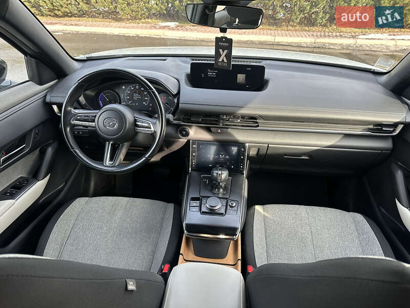 Внедорожник / Кроссовер Mazda MX-30 2022 в Киеве