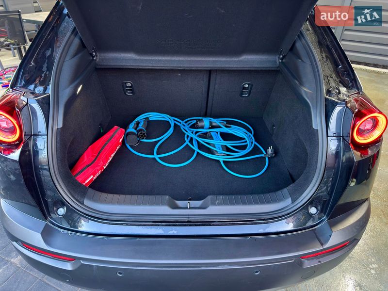 Внедорожник / Кроссовер Mazda MX-30 2021 в Дрогобыче