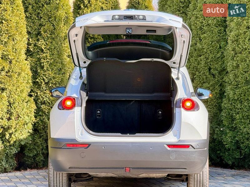 Внедорожник / Кроссовер Mazda MX-30 2021 в Самборе