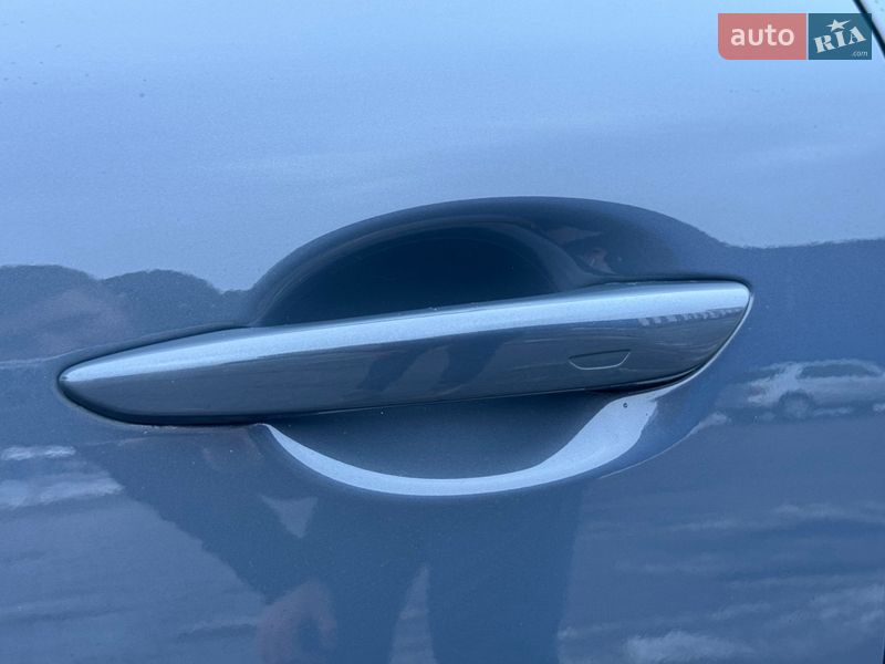 Позашляховик / Кросовер Mazda MX-30 2020 в Дубні