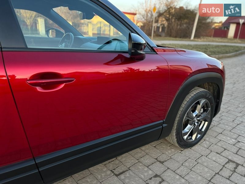 Внедорожник / Кроссовер Mazda MX-30 2020 в Ивано-Франковске