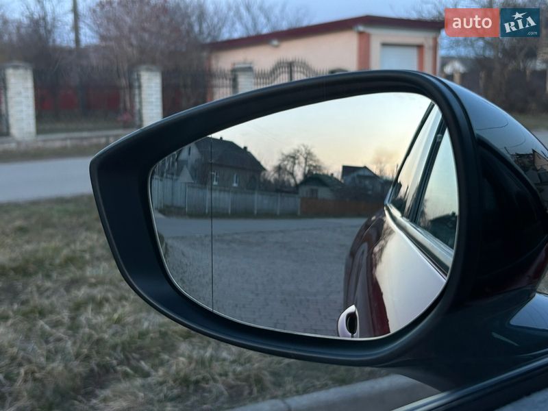 Внедорожник / Кроссовер Mazda MX-30 2020 в Ивано-Франковске