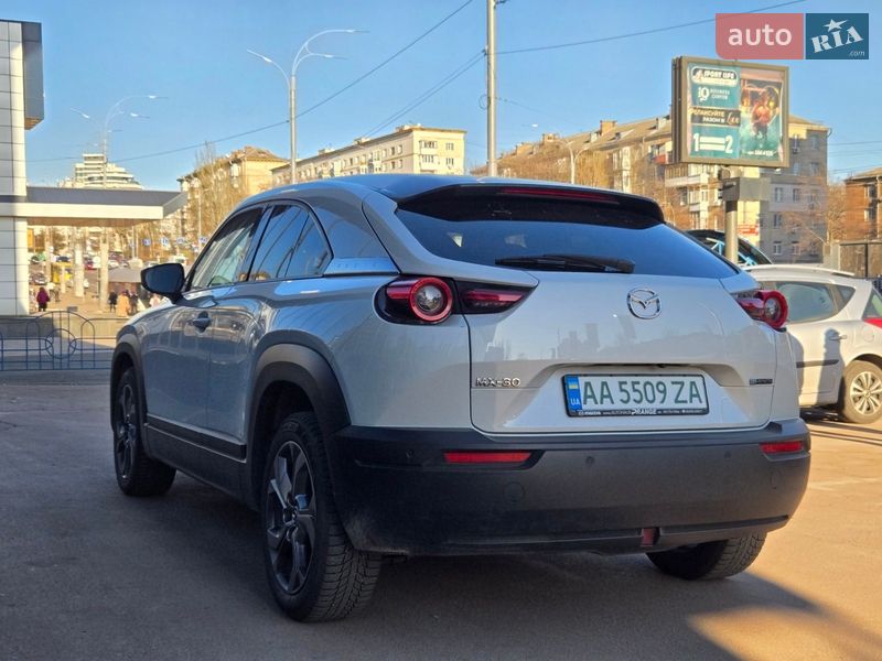 Позашляховик / Кросовер Mazda MX-30 2020 в Києві