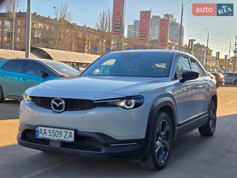 Позашляховик / Кросовер Mazda MX-30 2020 в Києві