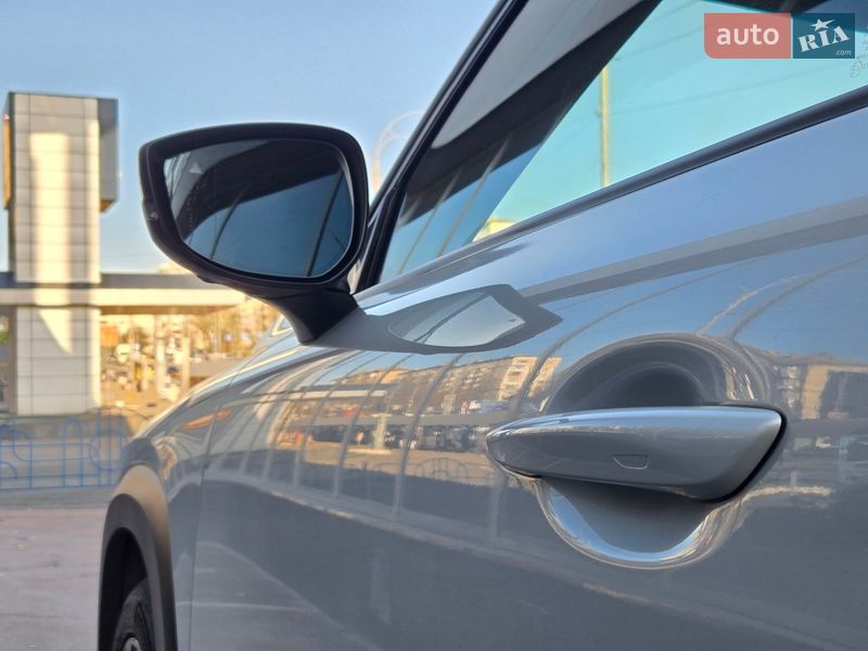 Позашляховик / Кросовер Mazda MX-30 2020 в Києві