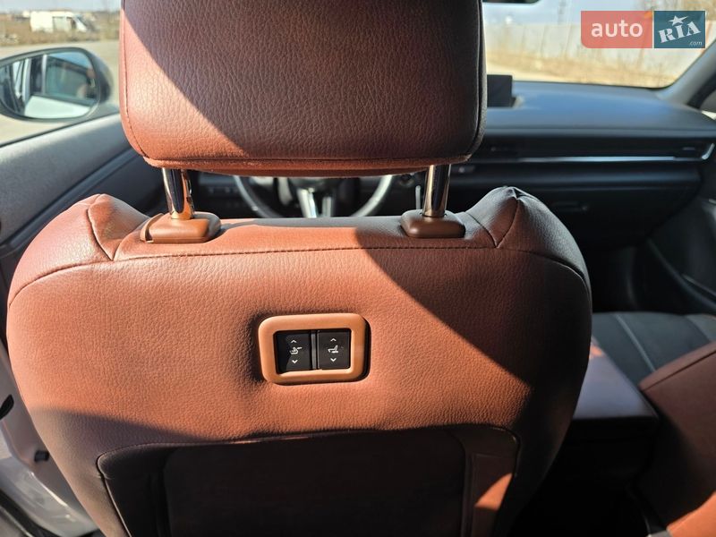 Внедорожник / Кроссовер Mazda MX-30 2020 в Виннице