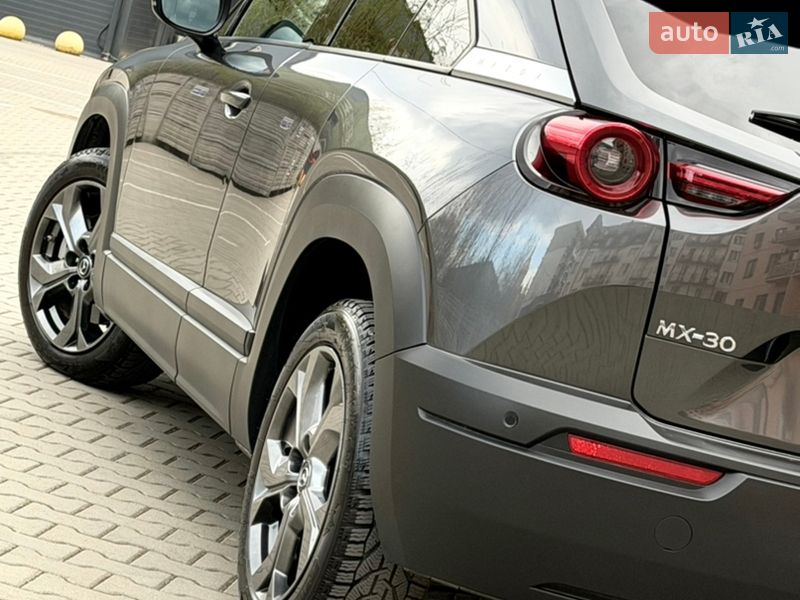 Позашляховик / Кросовер Mazda MX-30 2020 в Ужгороді