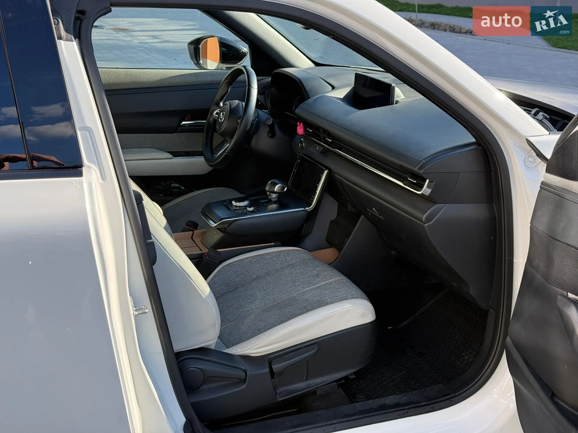 2020 Mazda MX-30 - мініатюра 5