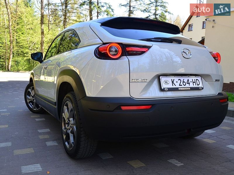Внедорожник / Кроссовер Mazda MX-30 2021 в Дрогобыче
