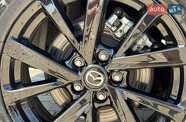 Внедорожник / Кроссовер Mazda MX-30 2020 в Киеве