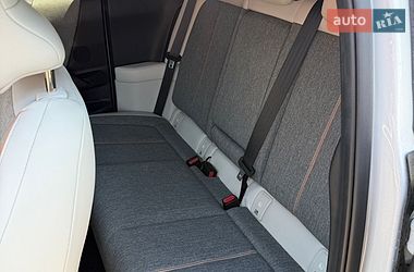 Внедорожник / Кроссовер Mazda MX-30 2020 в Киеве