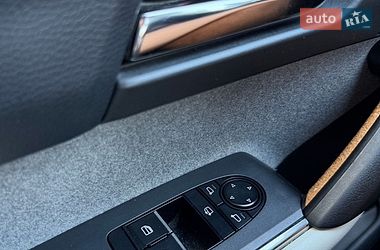 Внедорожник / Кроссовер Mazda MX-30 2020 в Киеве