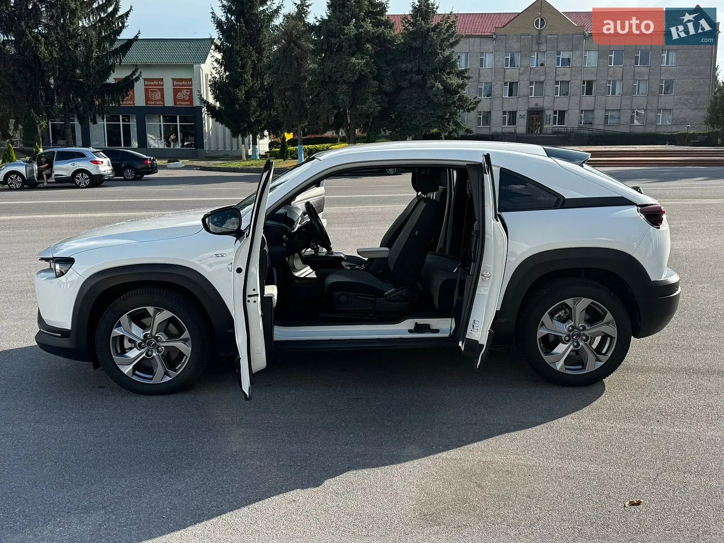 2022 Mazda MX-30 - мініатюра 10