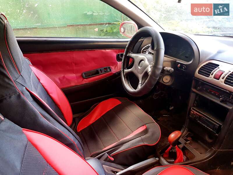 Купе Mazda MX-3 1993 в Львове