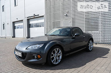 Кабриолет Mazda MX-5 2015 в Львове