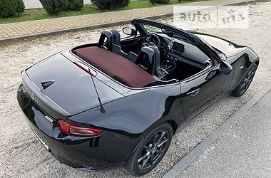 Родстер Mazda MX-5 2017 в 