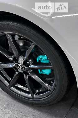 Родстер Mazda MX-5 2015 в 