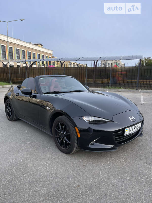 Родстер Mazda MX-5 2016 в 