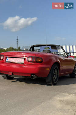 Родстер Mazda MX-5 1996 в 