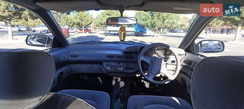 Седан Mazda Persona 1989 в Одесі