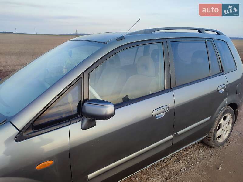 Минивэн Mazda Premacy 2003 в Ровно