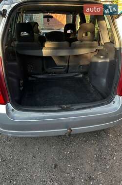 Минивэн Mazda Premacy 2004 в 
