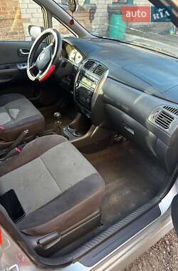 Минивэн Mazda Premacy 2004 в 
