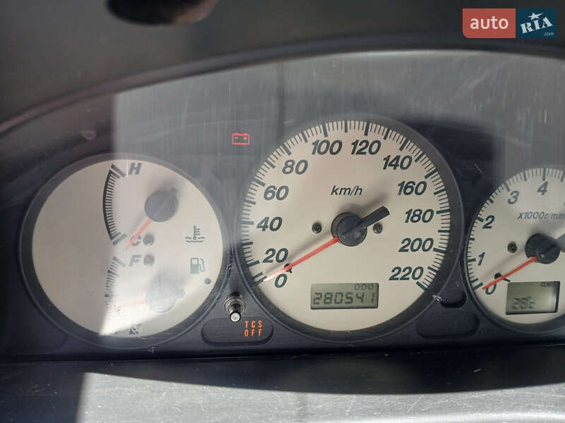 Минивэн Mazda Premacy 2002 в Запорожье фото 10 Минивэн Mazda Premacy 2002 в Запорожье