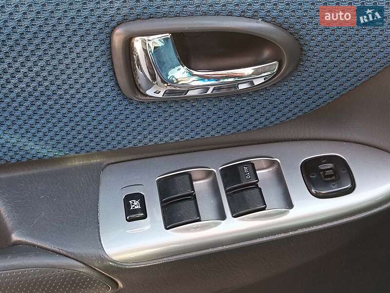 Минивэн Mazda Premacy 2003 в Харькове