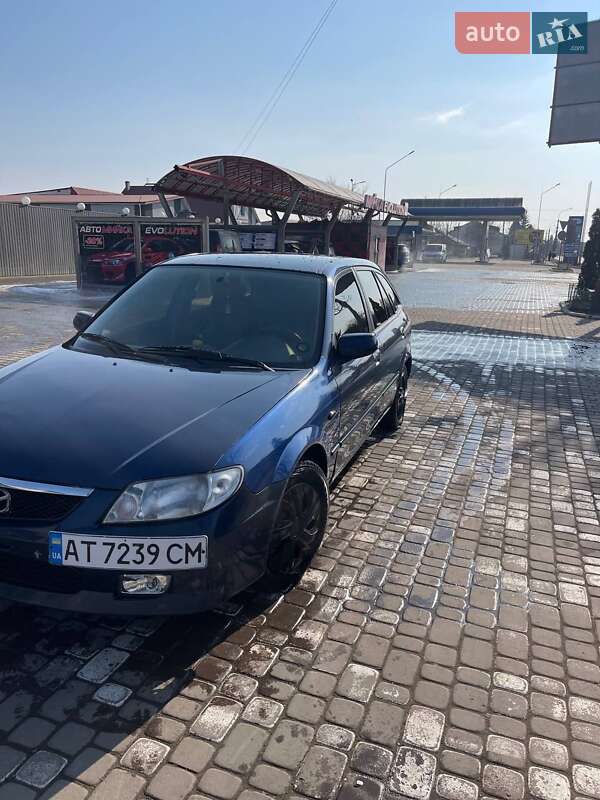 Минивэн Mazda Premacy 2003 в 