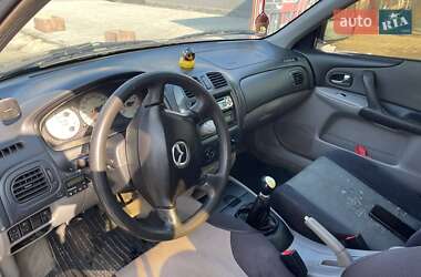 Минивэн Mazda Premacy 2003 в 