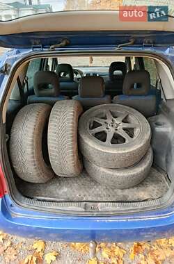 Минивэн Mazda Premacy 2003 в 