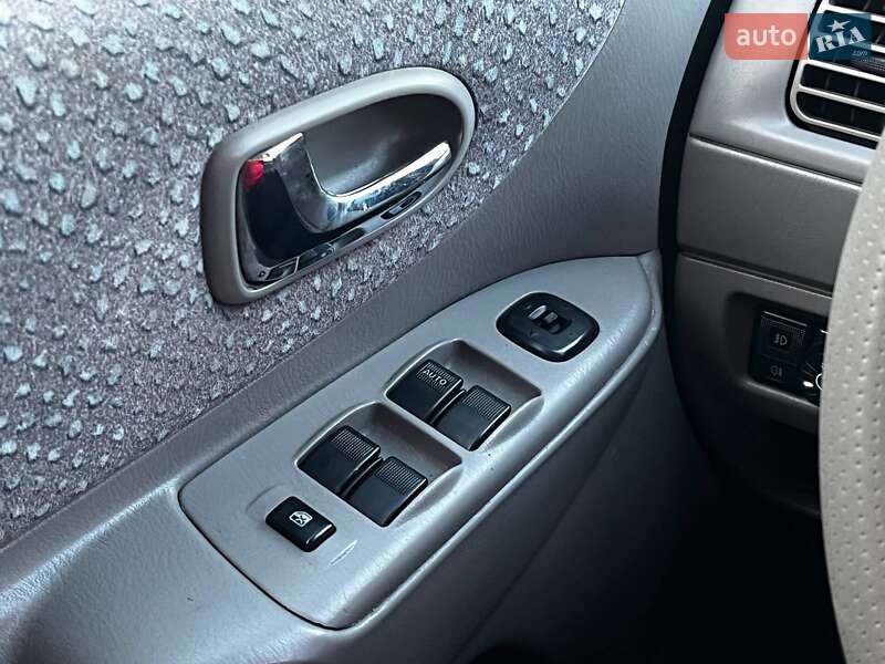 Минивэн Mazda Premacy 2000 в Киеве