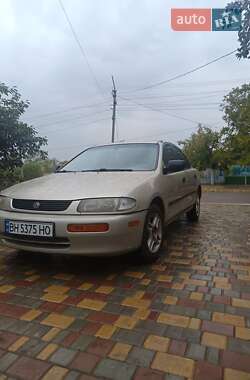 Седан Mazda Protege 1995 в Сарате